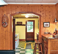 Study Looking into Mudroom